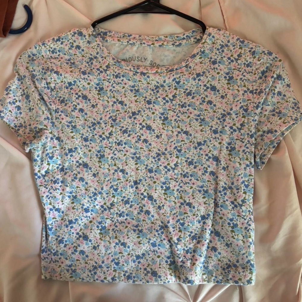 Aeropostale Blue Floral Crop Top